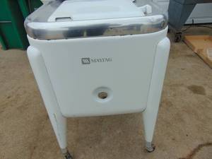 Vintage Maytag Washing Machine