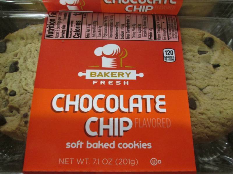 lot 195 image: Bakery Fresh Chocolate Chip Cookies...