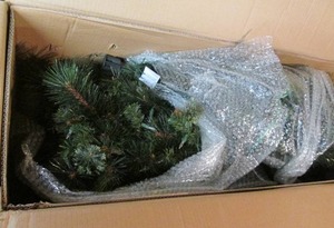 lot 24 image: 7.5 Alexander Pine With Warm White Lights Open Box Untested 11