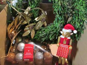 lot 28 image: Box of Christmas Ornaments, Santa Nutcracker. 2 Wreaths, Garland, & Decor 9C