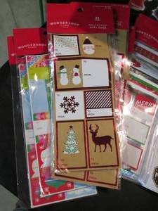 lot 33 image: Star Shower Winter Wonderland, Santa Nutcrackers, Gift Tags 11
