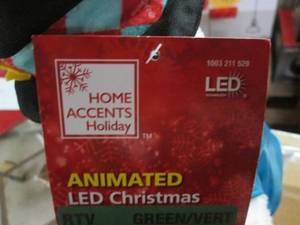 lot 59 image: LED Aminated Snowman Possibly Needs Batteries, not tested 8B