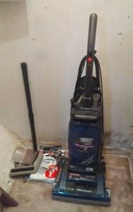 lot 15 image: Hoover Wind Tunnel Upright Vacuum With Bags & Spare Belt