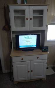 lot 31 image: Kitchen Cupboard 34x20x72