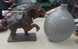 lot 49 image: Plaster Prancing Horse Statue 13x13, Large 14 Pottery Vase