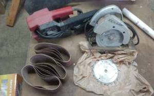 lot 87 image: Skil Belt Sander With Extra Sanding Belts, Skil 5 12  Saw