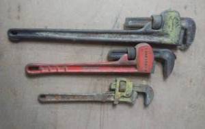 lot 104 image: 3-Pipe Wrenches (24 Craftsman & 2 Others)