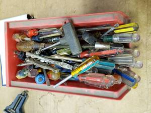 lot 118 image: Large Bin Of Screw Drivers & Nut Drivers