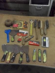lot 136 image: Wire Brushes, Utility Knives, Putty Knives