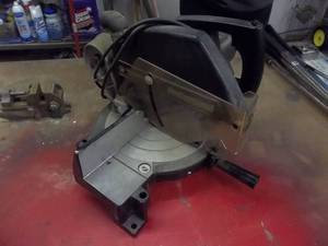 lot 172 image: Black & Decker 10 In Miter Saw