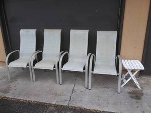 lot 207 image: 4-Stackable Patio Chairs, 1-Side Table