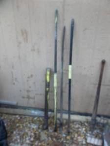 lot 209 image: Steel Wrecking Bars, Spud Bars