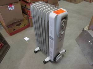 lot 46 image: Cuori Oil Filled Radiator Heater No...