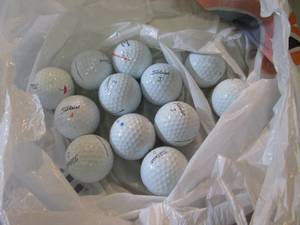 lot 59 image: 12 Titleist Golfballs  CS...
