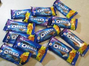 lot 86 image: 12 King Size Oreo Bars Best by Dec ...