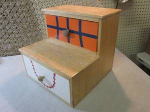 lot 163 image: Kids Wood Step with Drawers  EW3 ...