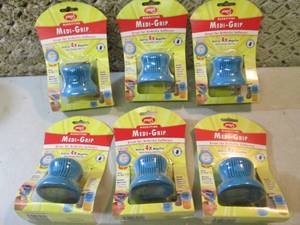 lot 170 image: 6 Magnifying Medi-Grip Medication B...