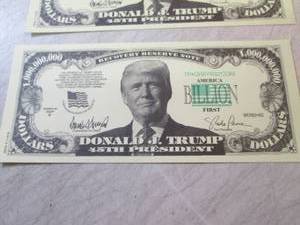 lot 176 image: 10 Trump Billion Dollar Bills No Mo...