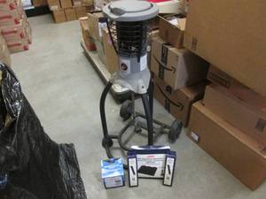 lot 188 image: Coleman Mosquito Deleto with Refill...