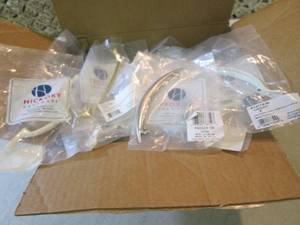 lot 208 image: Box of Assorted HickoryHardware Dra...