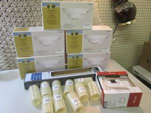 lot 247 image: Mixed Lot of 5 Hampton Bay Wall Sco...