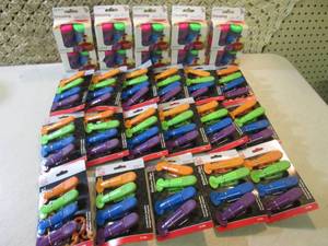 lot 269 image: Large Lot of 4pc Kitchen Clips and ...