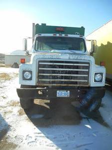 1986 International Packer Garbage Truck