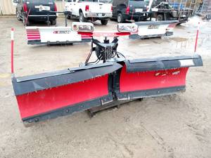 lot 4 image: 2017 Western MVP Plus 96 Snowplow...