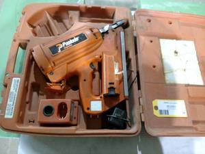 lot 34 image: Paslode Impulse Cordless Nailer...