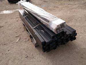lot 72 image: Aluminum Fence Posts