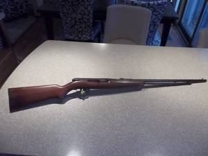 lot 2 image: Remington Model 550-1 .22 Cal.