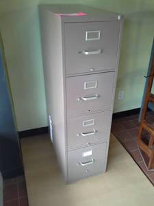 lot 109 image: Metal File Cabinet 4-Locking Drawer