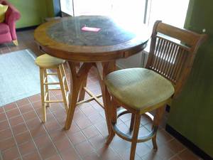 lot 116 image: Wood Pedestal Table, Bar Chair, Bar Stool