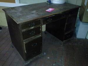 lot 328 image: Wood Office Desk
