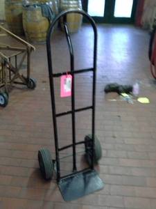 lot 334 image: 2-Wheel Hand Truck