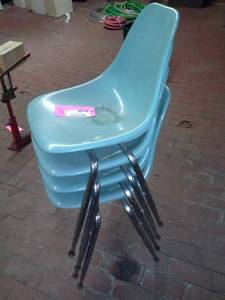 lot 357 image: Lot of (4) Plastic Seat Metal Frame Stackable Chairs
