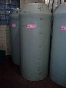 lot 375 image: 300-Gallon Poly Tank