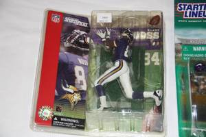 Randy Moss Cris Carter Figure Lot  2 Items