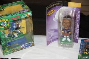 NFL Football Figure Lot  10 items