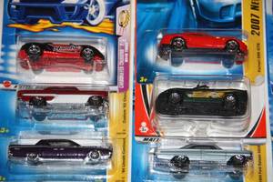 Hot Wheels Die Cast Car Lot 3  20 Cars