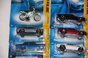 Hot Wheels Die Cast Car Lot 4  20 Cars