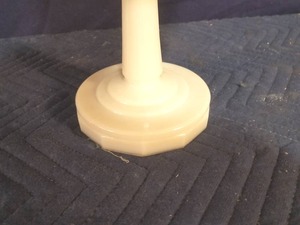 lot 10 image: Antique Oil Lamp