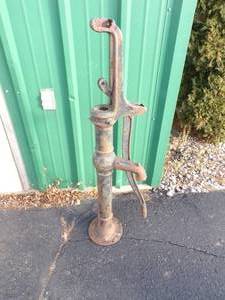 lot 54 image: Vintage Well Pump