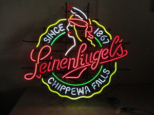 lot 4 image: Leinenkugel Beer Sign