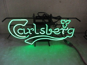 lot 13 image: Carlsberg Neon Beer Sign