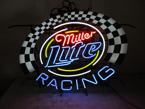 lot 19 image: Miller Lite Beer Sign (Racing)