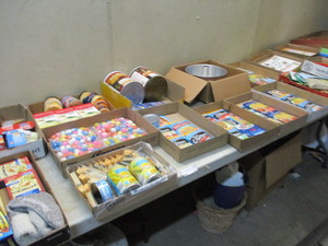 lot 33 image: Books & Food