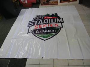 HUGE NEW OLD STOCK BANNER - 2016 STADIUM SERIES COORS LIGHT MINNESOTA - NICE STATEMENT PIECE - APPROX 92 BY 92 - SEE PICTURES
