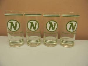 VINTAGE - RARE - SET OF 4 MINNESOTA NORTH STARS BEER BAR GLASSES - AWESOME - SEE PICTURES