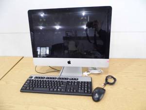 lot 4 image: Apple iMac 21.5